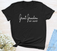 Great Grandma Est. 2023 - Unisex T-shirt - Great Grandma Shirt - Gift For Great Grandma To Be - familyteeprints