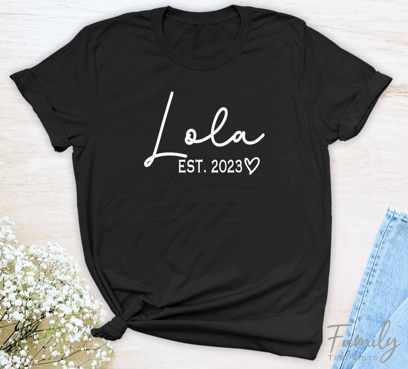 Lola Est. 2023 - Unisex T-shirt - Lola Shirt - Gift For Lola To Be - familyteeprints